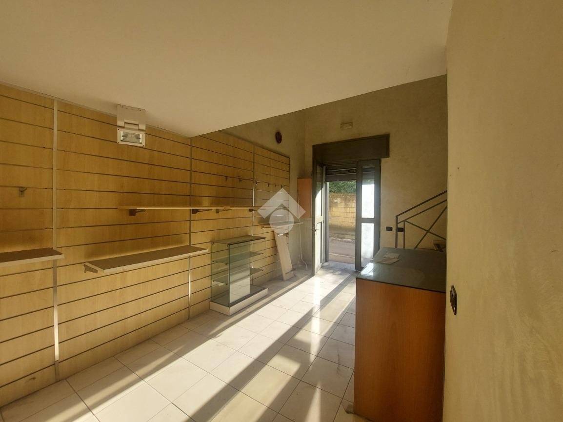 22m² Commercial property in Naples, Italy No. 279333