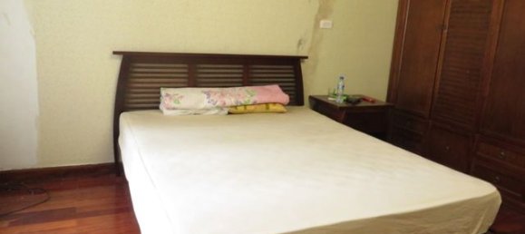 Villa de 4 dormitorios en Tay Ho, Vietnam No. 4196 9