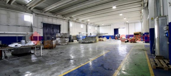 Almacén en Morolo, Italy 2100 m² No. 83063 36
