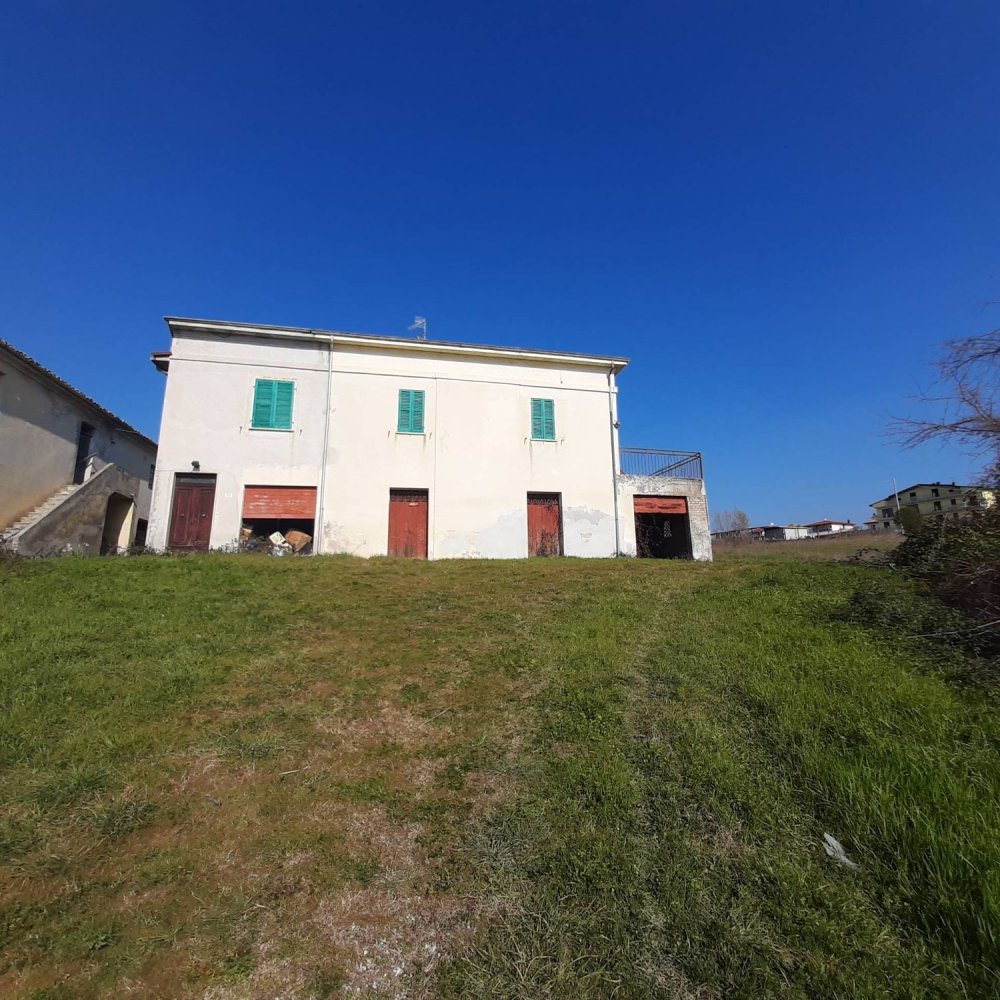 7-salle Maison à Civitella del Tronto, Italy No. 164761