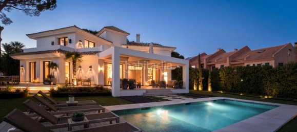 Villa de 5 dormitorios en Marbella, Spain No. 74986 5