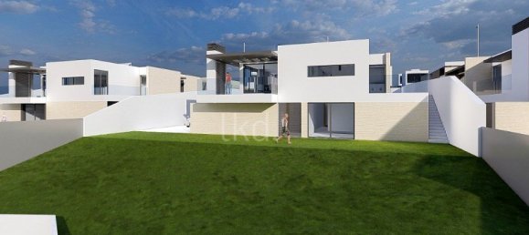 3 bedrooms House in Vila Nova de Gaia, Portugal No. 110397 5