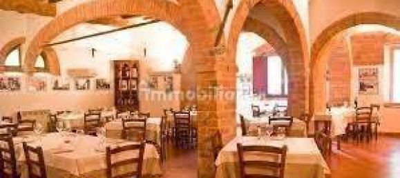 5غرفة عقار تجاري في Venice, Italy رقم 61561 10