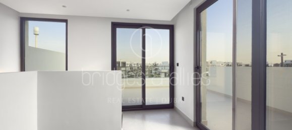 Villa de 4 dormitorios en Dubai, UAE No. 65806 16