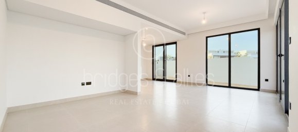 Villa de 4 dormitorios en Dubai, UAE No. 65806 4