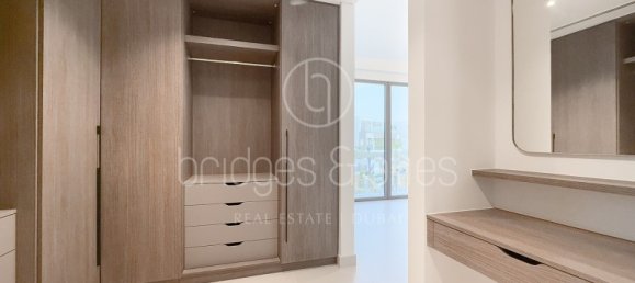 Villa de 4 dormitorios en Dubai, UAE No. 65806 20