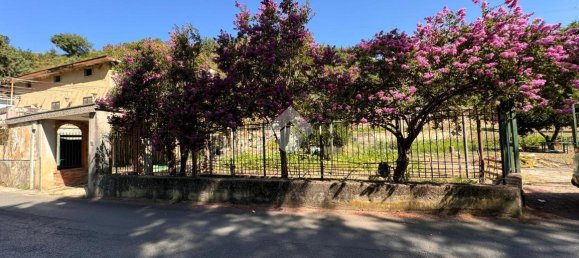 4 rooms House in Salerno, Italy No. 32144 7