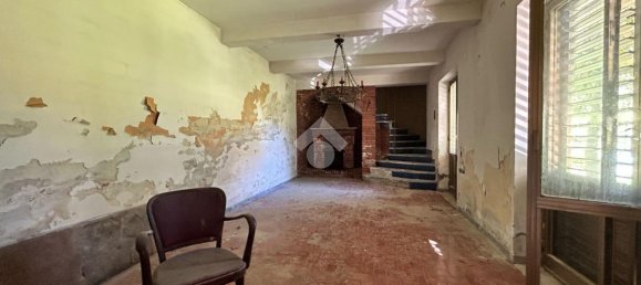 4 rooms House in Salerno, Italy No. 32144 17