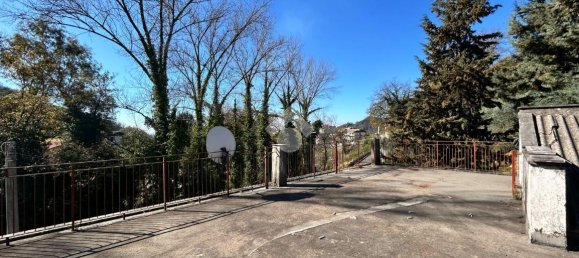 4 rooms House in Salerno, Italy No. 32144 4