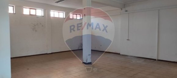 Коммерческая недвижимость 115м² в Нелаш, Португалия № 44637 3