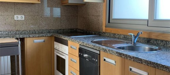 3 bedrooms Apartment in A Coruna, Spain No. 166491 2