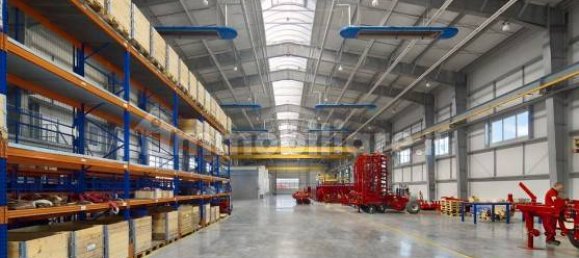 مستودع في Modena, Italy 1916متر مربع رقم 375047 2