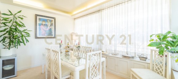 4 bedrooms Apartment in Rome, Italy No. 306635 3