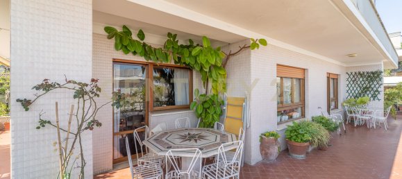 4 bedrooms Apartment in Rome, Italy No. 306635 22