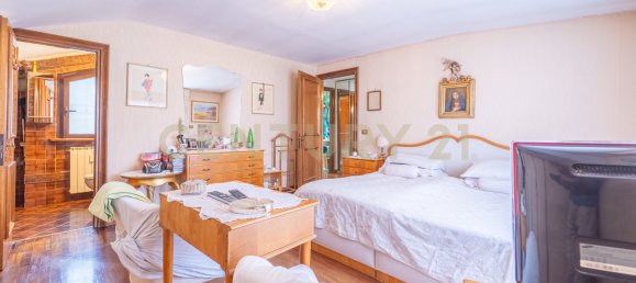 4 bedrooms Apartment in Rome, Italy No. 306635 50