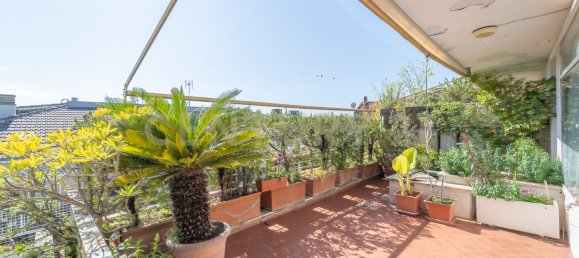 4 bedrooms Apartment in Rome, Italy No. 306635 20