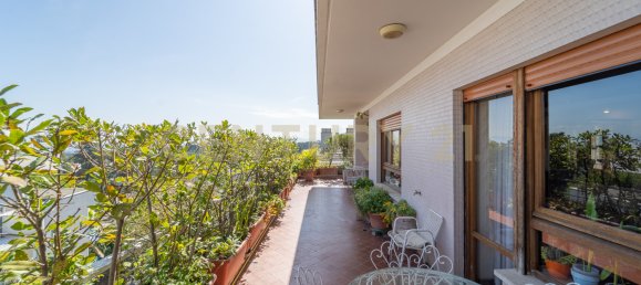 4 bedrooms Apartment in Rome, Italy No. 306635 23