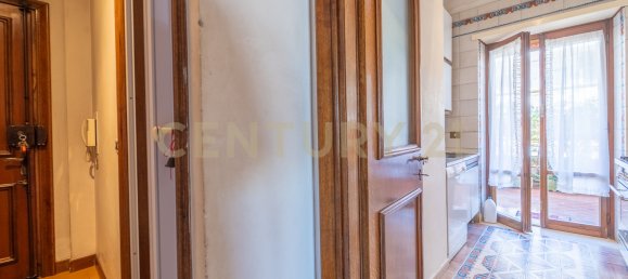 4 bedrooms Apartment in Rome, Italy No. 306635 35