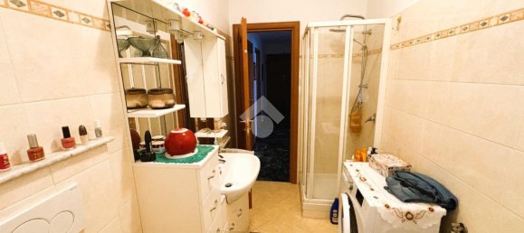 3-salle Appartement à Serra Riccò, Italy No. 116836 21