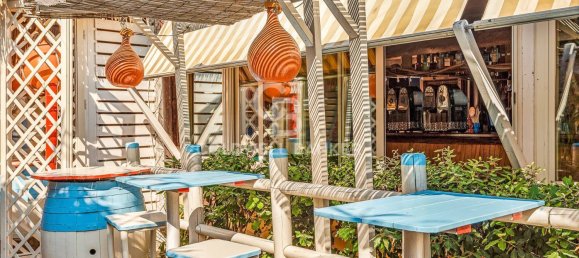 7 rooms Commercial property in Pietrasanta, Italy No. 232100 16