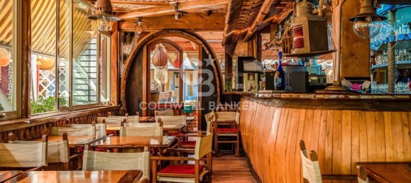 7 rooms Commercial property in Pietrasanta, Italy No. 232100 17