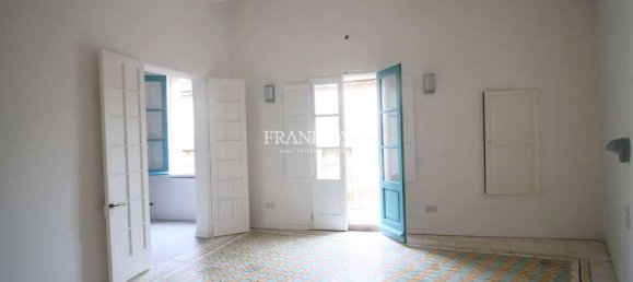 Moradia em banda T3 em Rabat, Malta N.º 6857 8