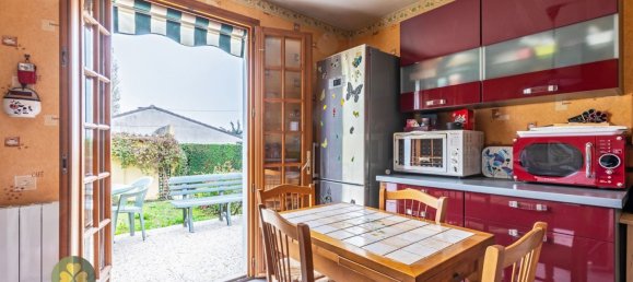 3 bedrooms House in Orgerus, France No. 178898 7