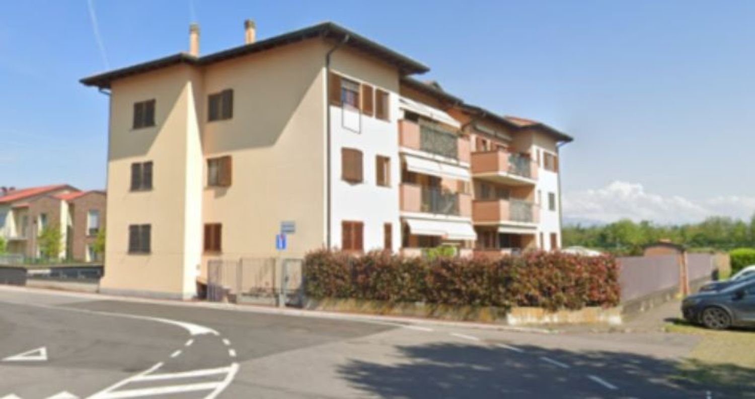 Apartamento T3 em Cassano d'Adda, Italy N.º 392302