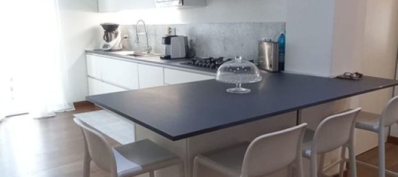 4 Schlafzimmer Wohnung in Carrara, Italy, Nr. 343456 2