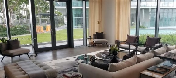 2 chambres propriété commerciale à vendre à Miami, Miami-Dade, Florida, USA № 614879 25