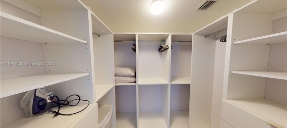 2 chambres propriété commerciale à vendre à Miami, Miami-Dade, Florida, USA № 614879 16