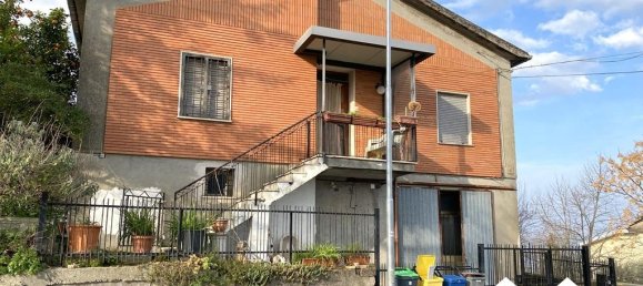 Villa de 3 habitaciónes en Forano, Italy No. 144277 3