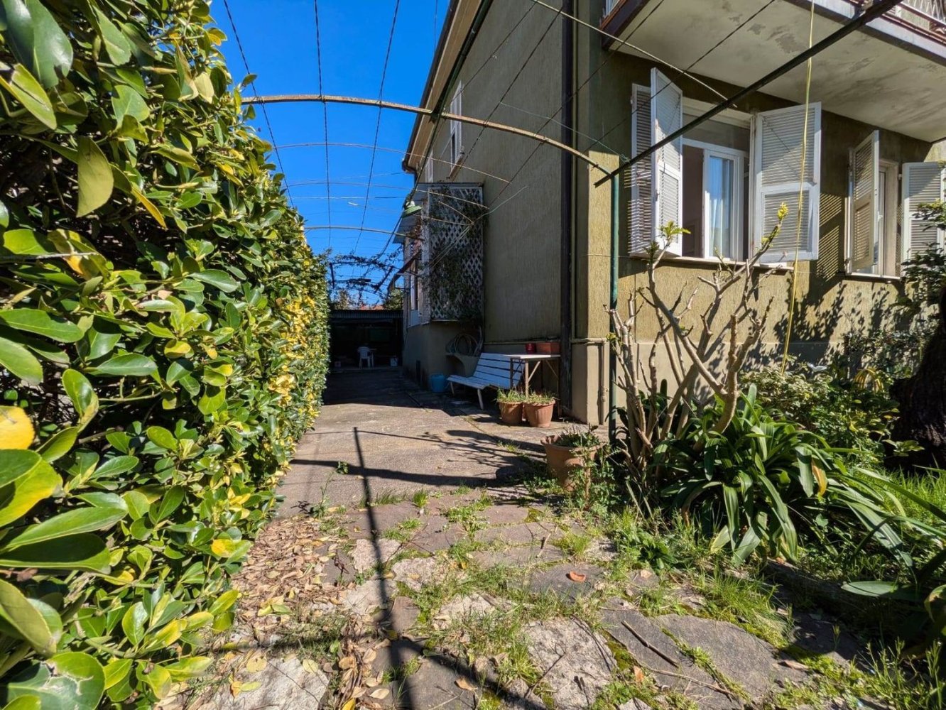 5 chambres Appartement à Sarzana, Italy No. 90350