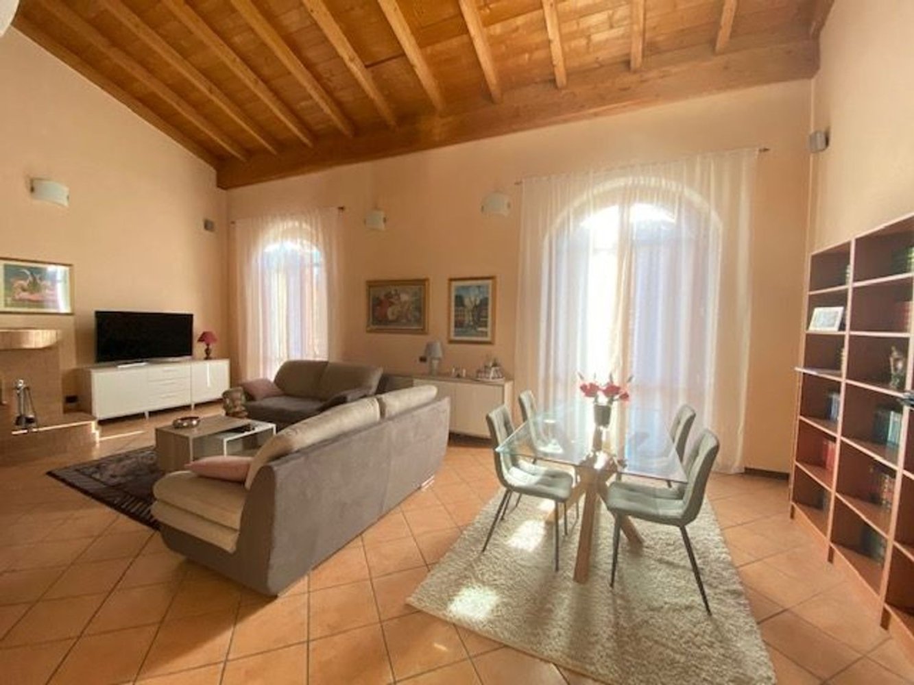 5 rooms Villa in Tavazzano con Villavesco, Italy No. 13207