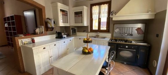 5 rooms Villa in Tavazzano con Villavesco, Italy No. 13207 32