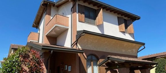 5 rooms Villa in Tavazzano con Villavesco, Italy No. 13207 24