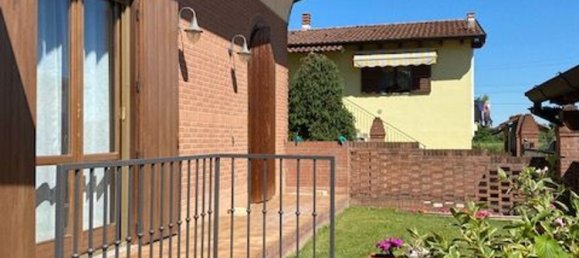 5 rooms Villa in Tavazzano con Villavesco, Italy No. 13207 17