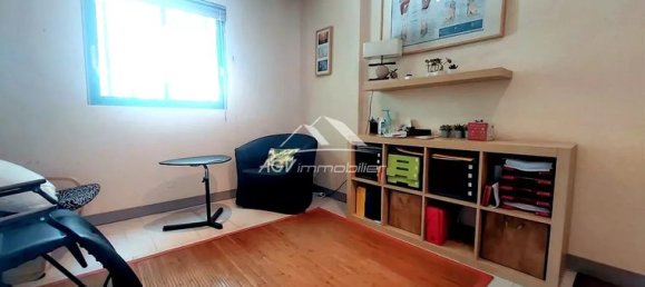 43m² Commercial property in Gard, France No. 277920 7