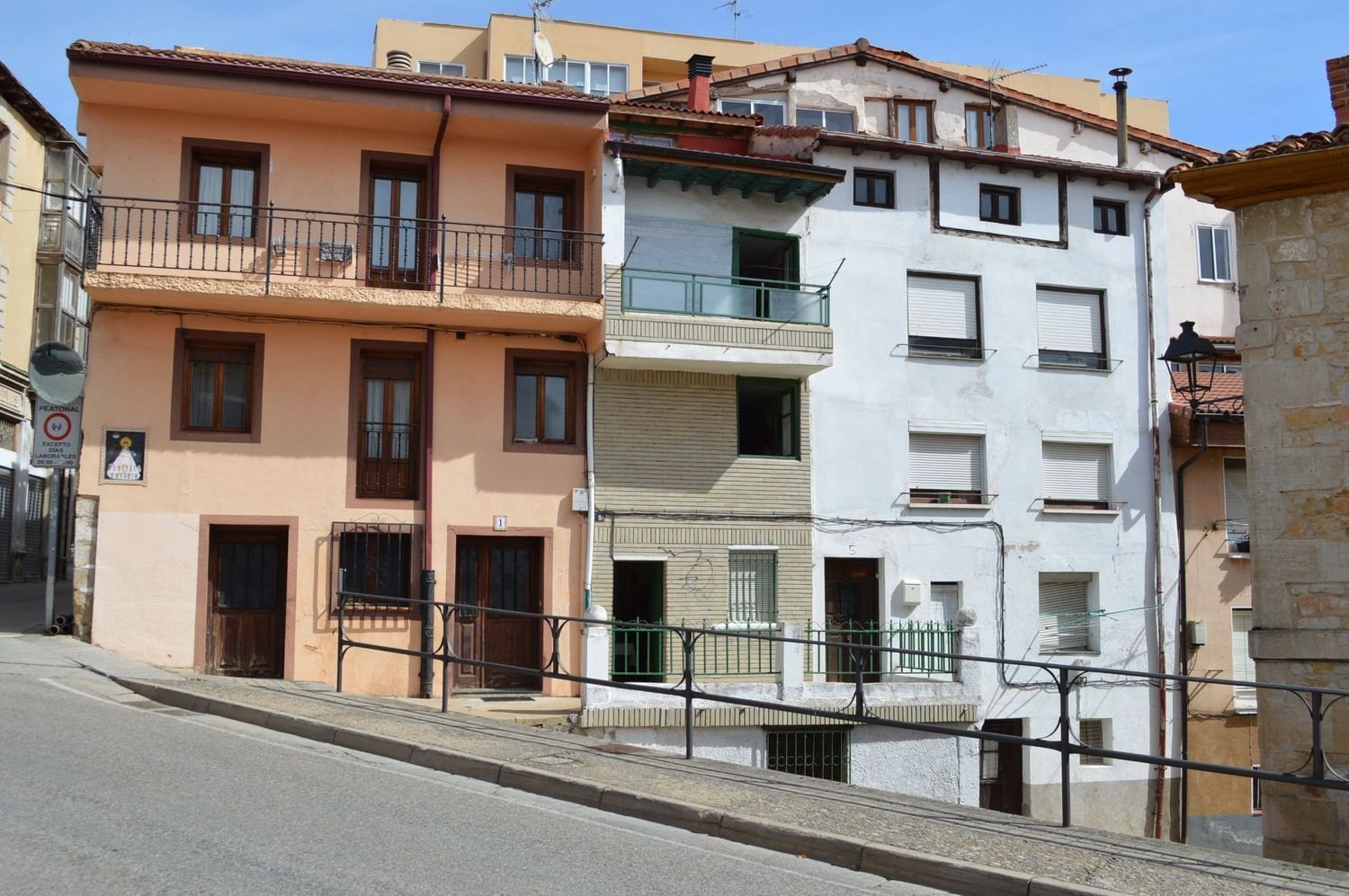 3 bedrooms House in Medina de Pomar, Spain No. 211648