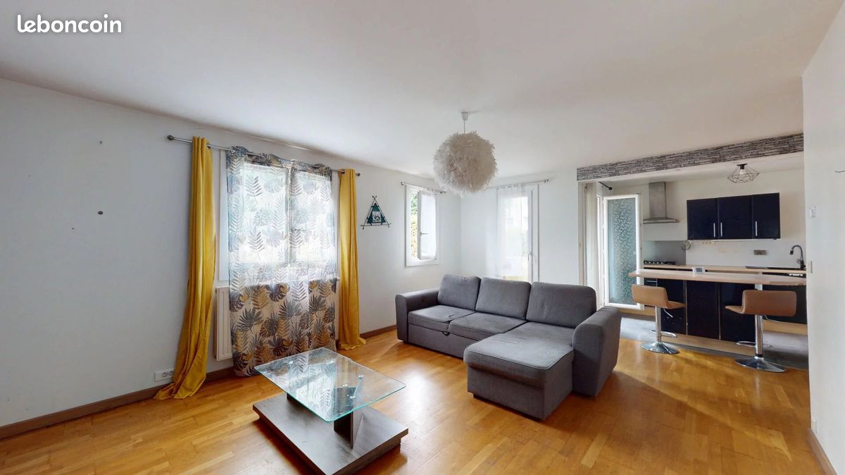 2 Schlafzimmer Wohnung in Pontault-Combault, France, Nr. 332351