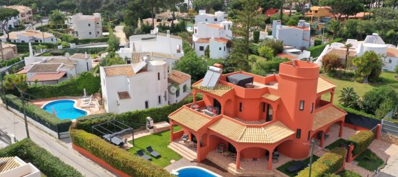 4 Schlafzimmer Villa in Quarteira, Portugal, Nr. 113528 10