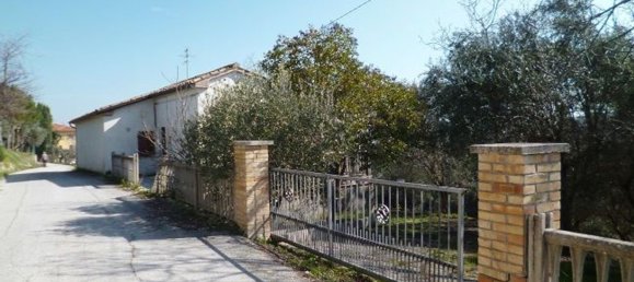 5-Zimmer Haus in Cingoli, Italy, Nr. 101966 14