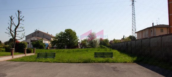 Земельный участок 1200м² в Бергантино, Италия № 76392 3