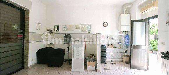 1-Zimmer Gewerbliche Immobilie in Caronno Pertusella, Italy, Nr. 338990 5