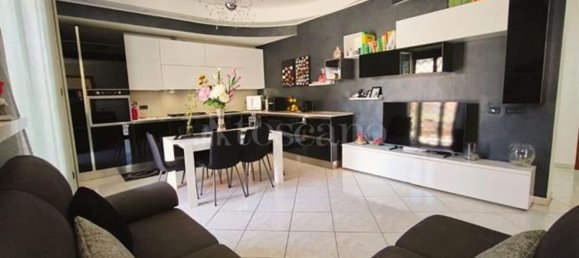 Квартира с 4 комнатами в Априлия, Италия № 283459 19