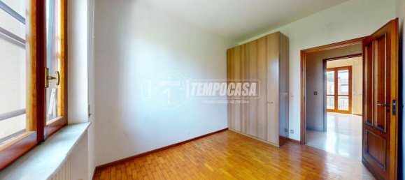 2 bedrooms Apartment in Alba, Italy No. 350259 17