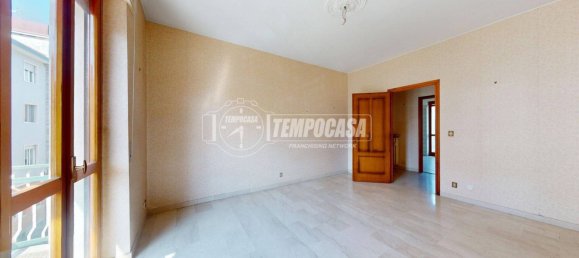 2 bedrooms Apartment in Alba, Italy No. 350259 5