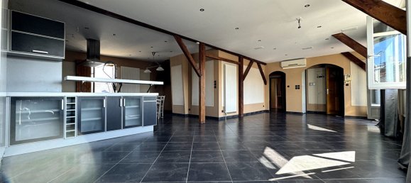 3 bedrooms Apartment in Charleville-Mezieres, France No. 242993 5