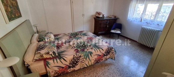 Вилла с 6 спальнями в Роветта, Италия № 102715 44