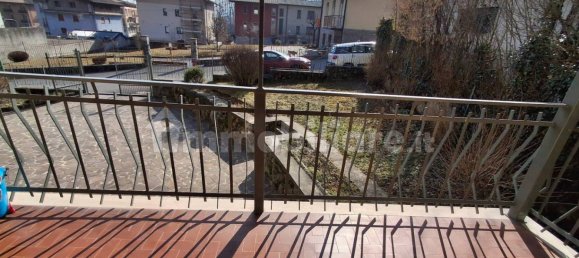 Вилла с 6 спальнями в Роветта, Италия № 102715 20